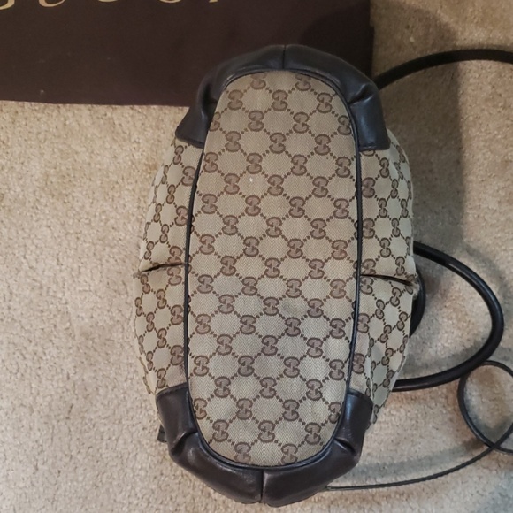 Gucci Purse - Picture 3 of 8